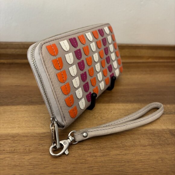 Fossil Marlow Gray Orange Purple White Patchwork Zip Around Clutch Wallet - Picture 2 of 8